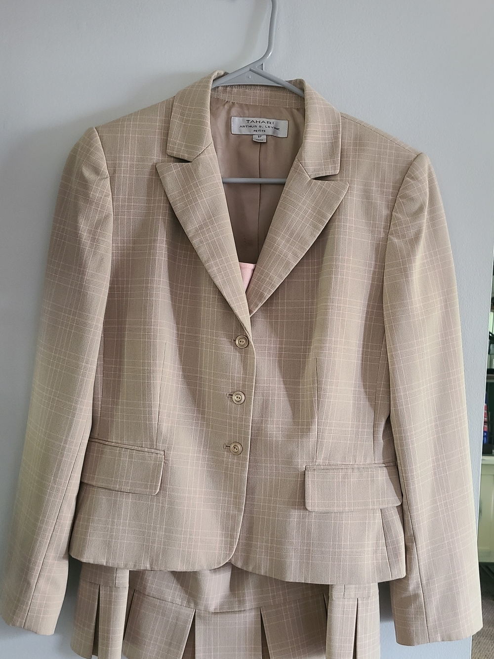 Tahari Beige Plaid Skirt Suit